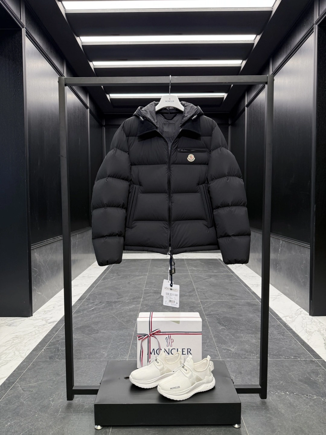 wg.luxury-- 7o9385r Down jacket Nylon laqué item: E-F501J1503H